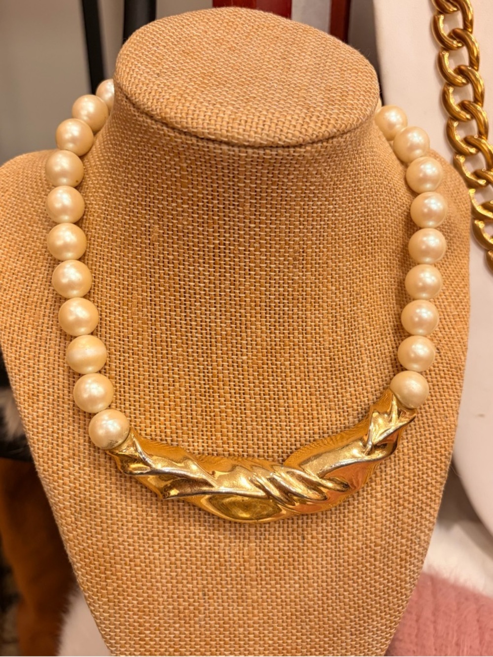 Vintage 1980’s Richelieu faux pearl and gold tone chunky statement necklace